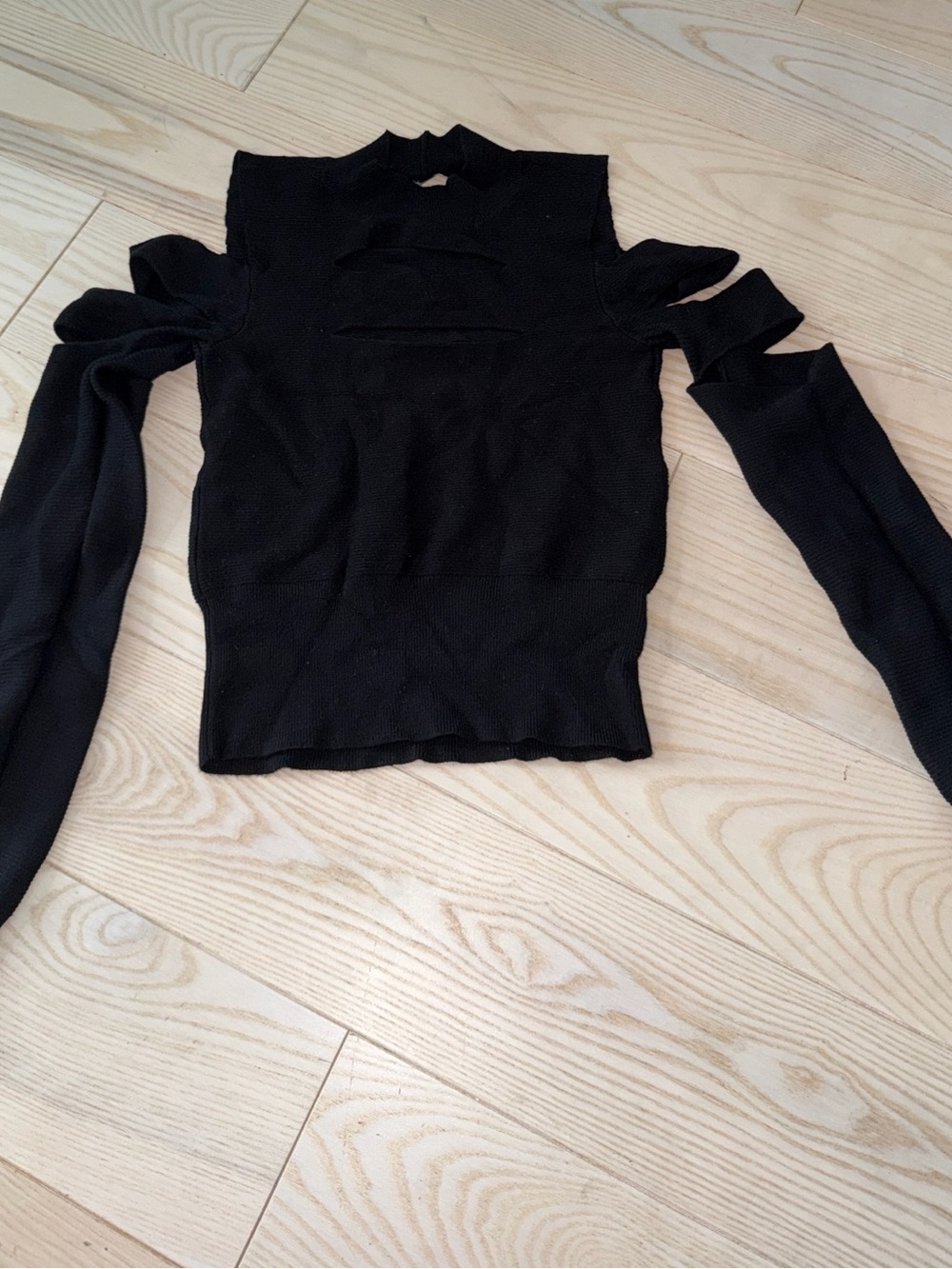 Black Cold-Shoulder Ribbed Long-Sleeve Top with Cut-Outs